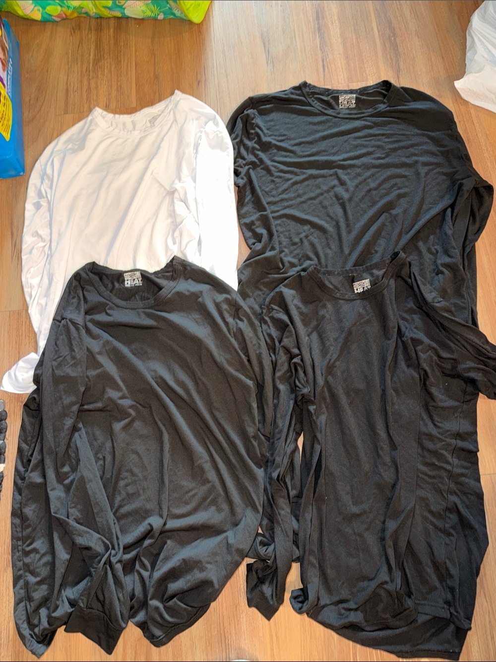 women’s thermal long sleeves - Picture 1 of 7